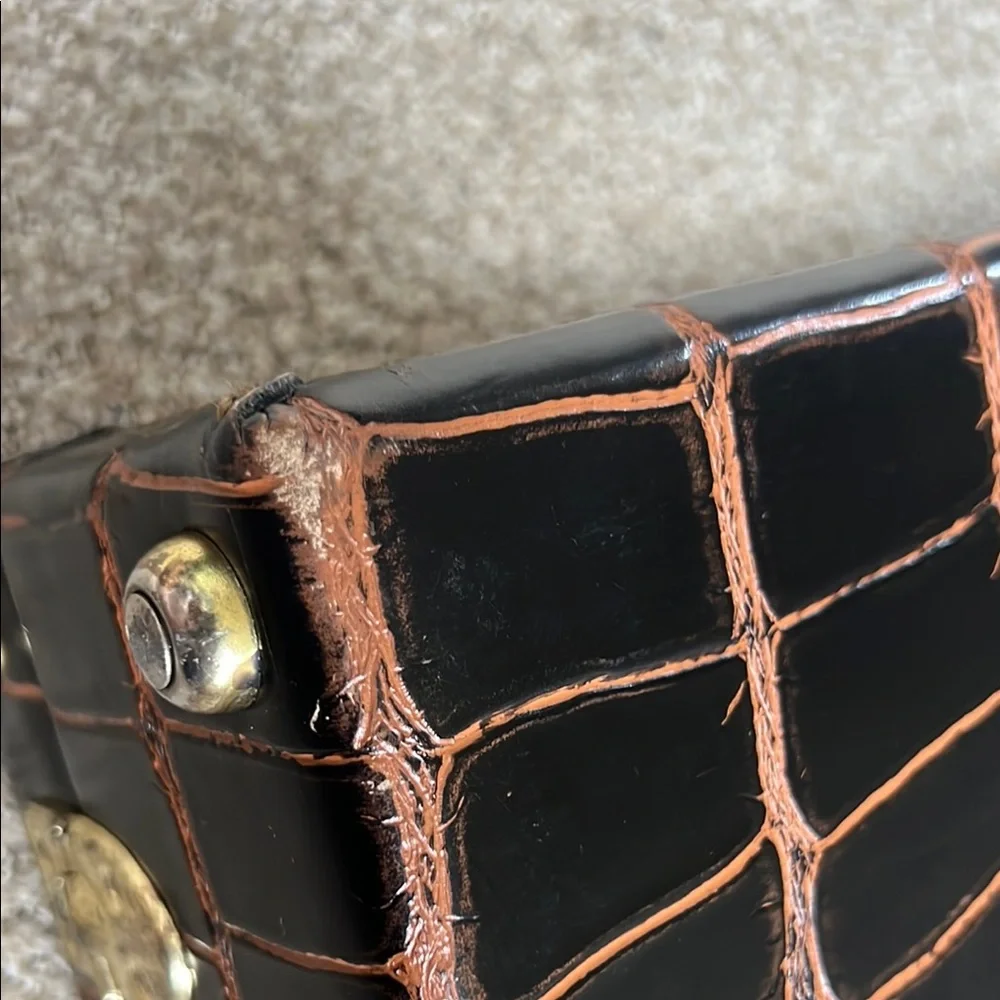 Elegant Black and Brown Crocodile Pattern Briefcase - Picture 12 of 16